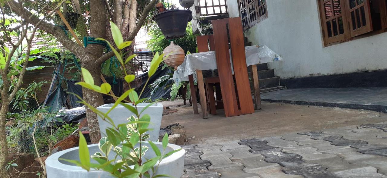 Bisandu Guesthouse Mirissa Εξωτερικό φωτογραφία
